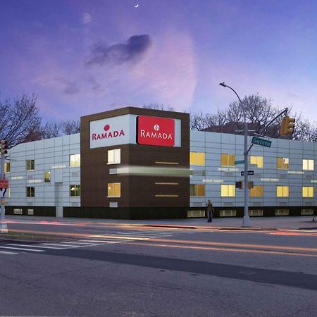 Отель Ramada By Wyndham Bronx Нью-Йорк Экстерьер фото