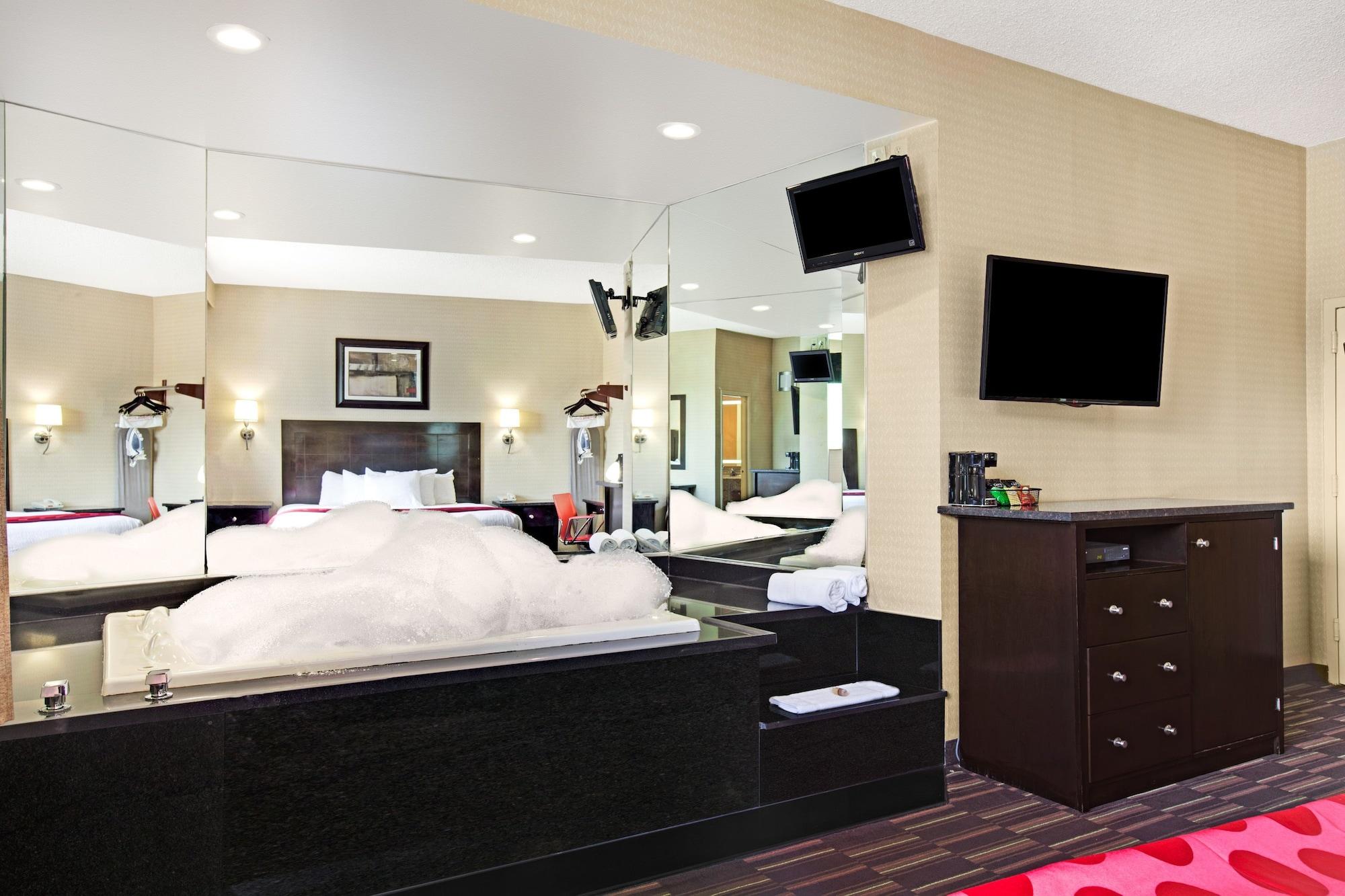 Отель Ramada By Wyndham Bronx Нью-Йорк Экстерьер фото